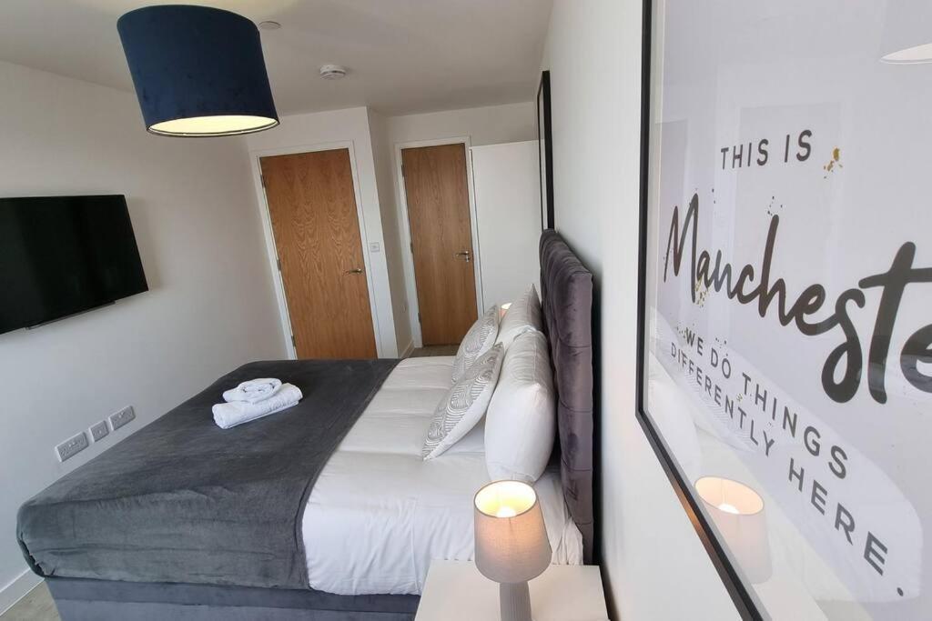 2 Bedroom Penthouse Manchester Exterior photo